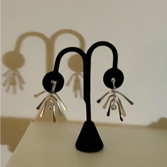 Avon Windchimes 1972 Silver Toned Metal Clip On Earrings Vintage Artistic - Picture 7 of 14